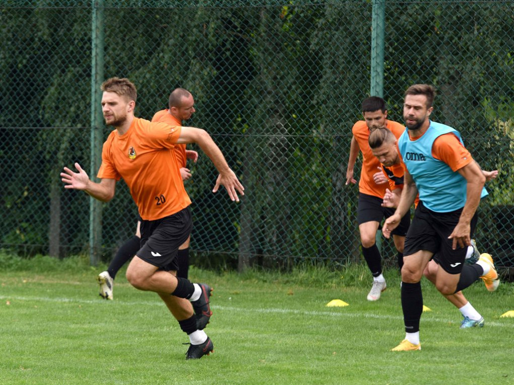 Mecz sparingowy. *KP KSZO 1929 Ostrowiec Świętokrzyski - GKS Nowiny 3:1