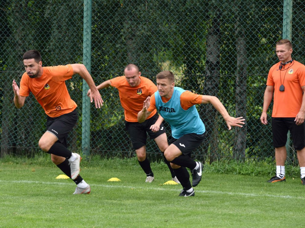 Mecz sparingowy. *KP KSZO 1929 Ostrowiec Świętokrzyski - GKS Nowiny 3:1