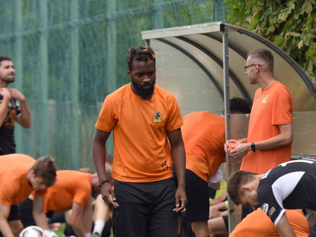 Mecz sparingowy. *KP KSZO 1929 Ostrowiec Świętokrzyski - GKS Nowiny 3:1