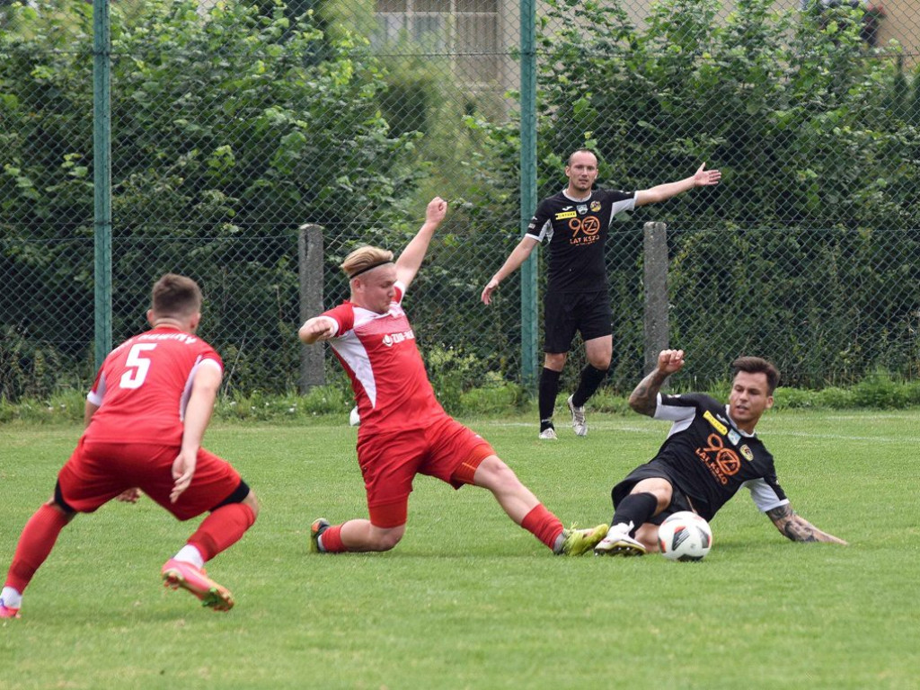Mecz sparingowy. *KP KSZO 1929 Ostrowiec Świętokrzyski - GKS Nowiny 3:1