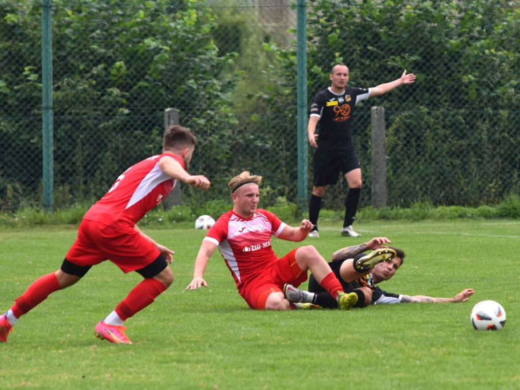 Mecz sparingowy. *KP KSZO 1929 Ostrowiec Świętokrzyski - GKS Nowiny 3:1