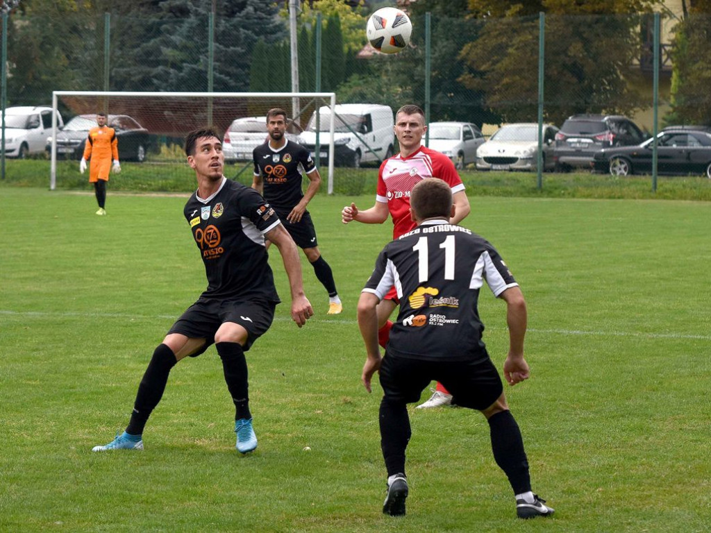Mecz sparingowy. *KP KSZO 1929 Ostrowiec Świętokrzyski - GKS Nowiny 3:1