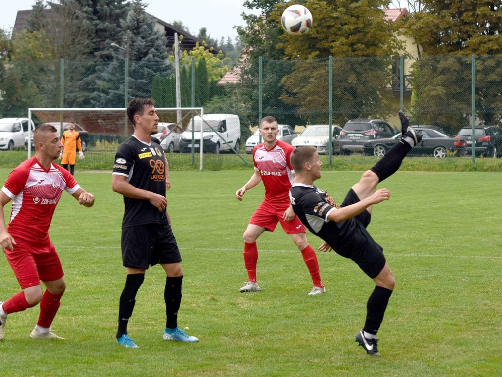Mecz sparingowy. *KP KSZO 1929 Ostrowiec Świętokrzyski - GKS Nowiny 3:1