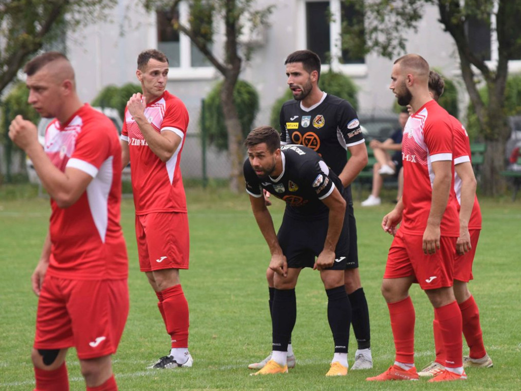 Mecz sparingowy. *KP KSZO 1929 Ostrowiec Świętokrzyski - GKS Nowiny 3:1