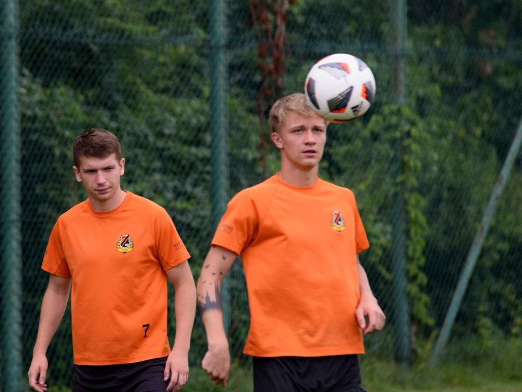 Mecz sparingowy. *KP KSZO 1929 Ostrowiec Świętokrzyski - GKS Nowiny 3:1