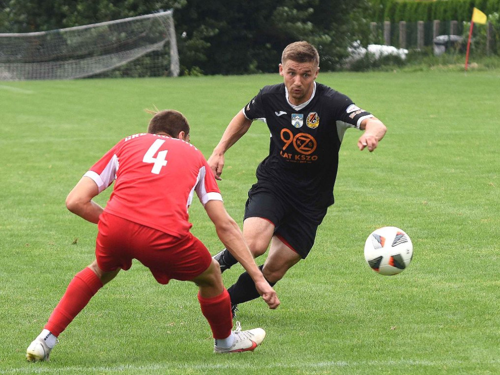 Mecz sparingowy. *KP KSZO 1929 Ostrowiec Świętokrzyski - GKS Nowiny 3:1