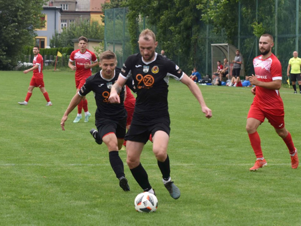 Mecz sparingowy. *KP KSZO 1929 Ostrowiec Świętokrzyski - GKS Nowiny 3:1