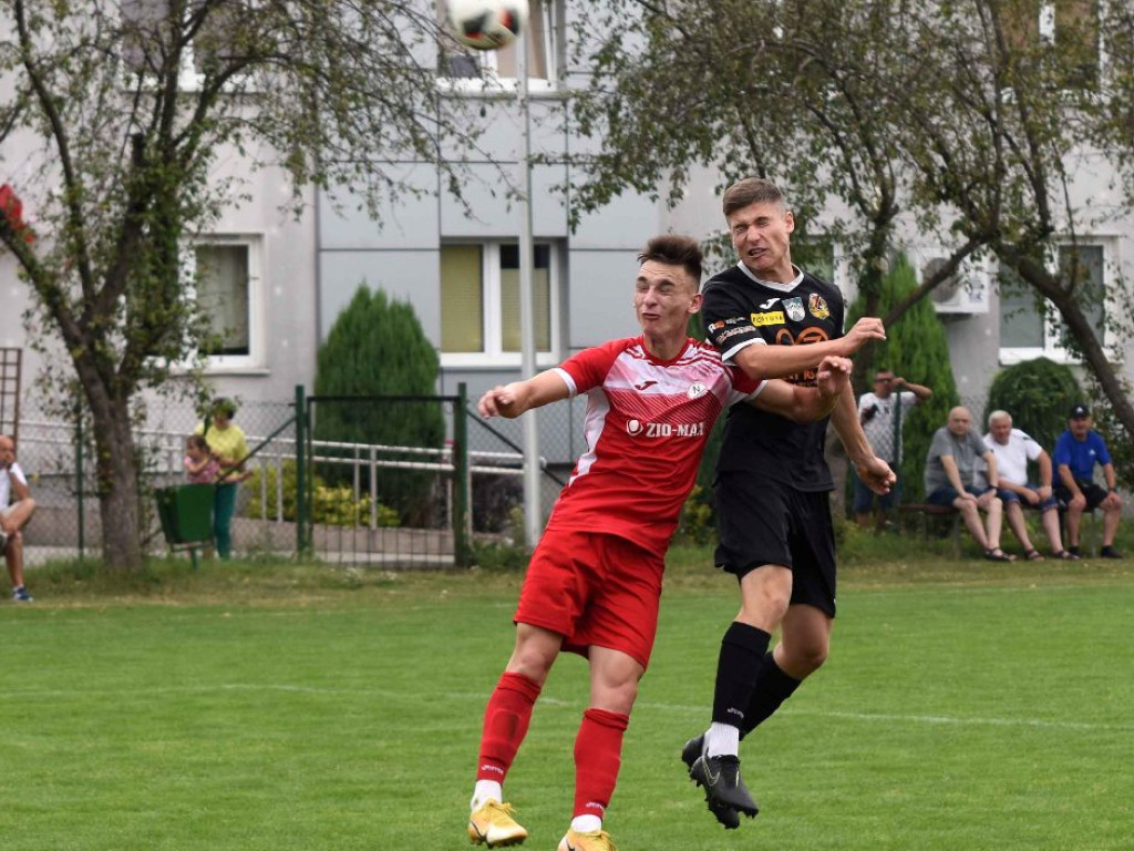 Mecz sparingowy. *KP KSZO 1929 Ostrowiec Świętokrzyski - GKS Nowiny 3:1