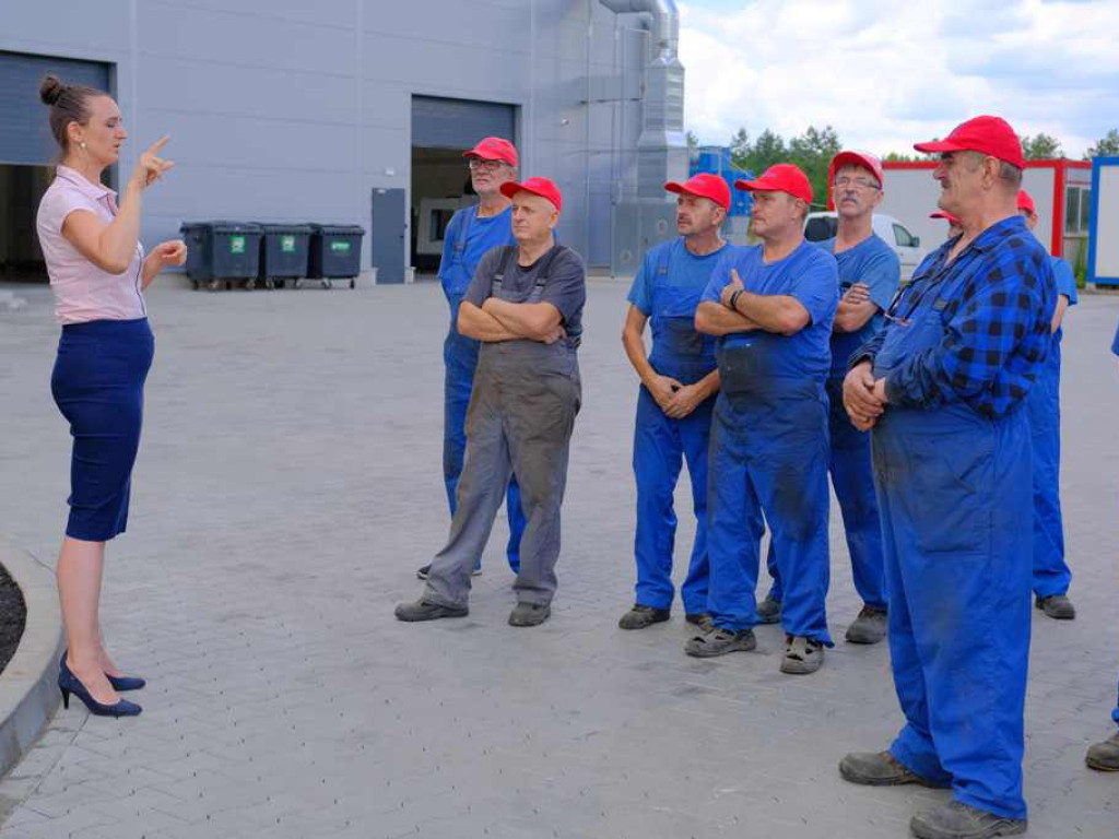 Otwarcie nowej hali firmy Elkom Trade