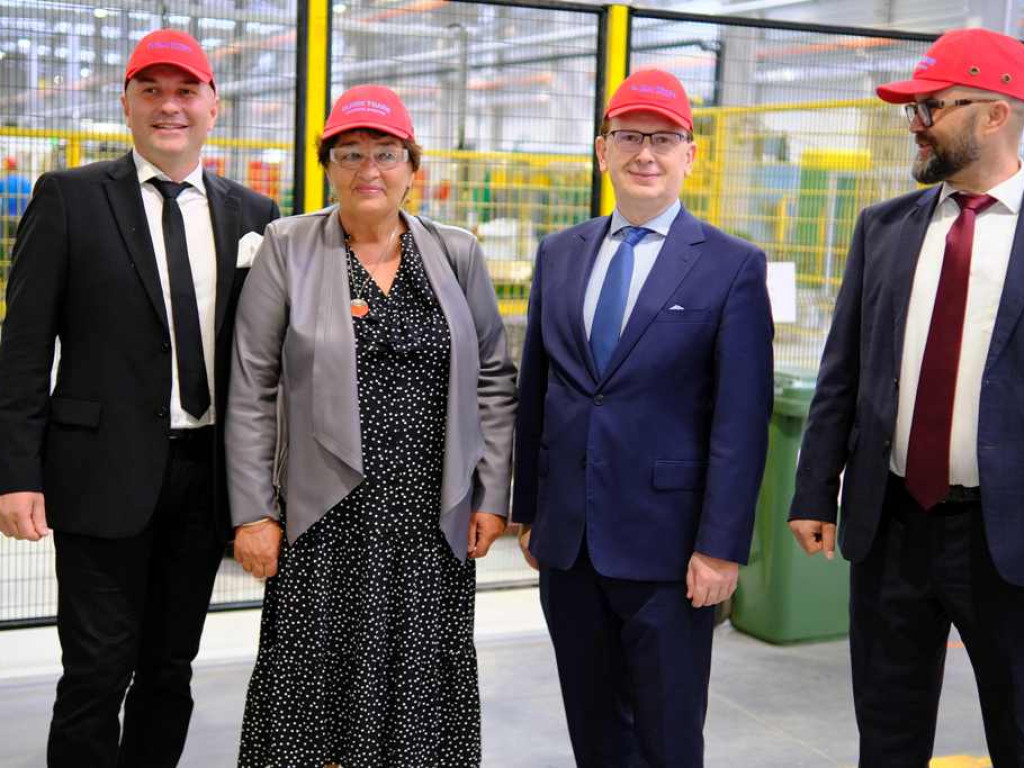 Otwarcie nowej hali firmy Elkom Trade