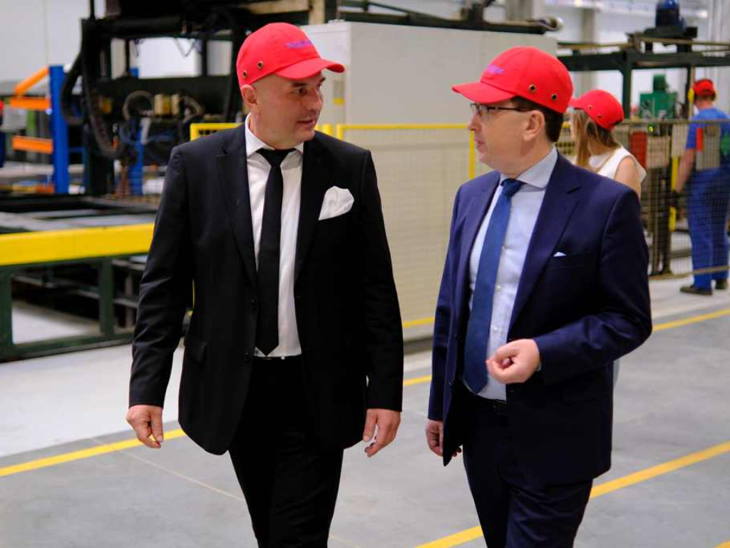 Otwarcie nowej hali firmy Elkom Trade