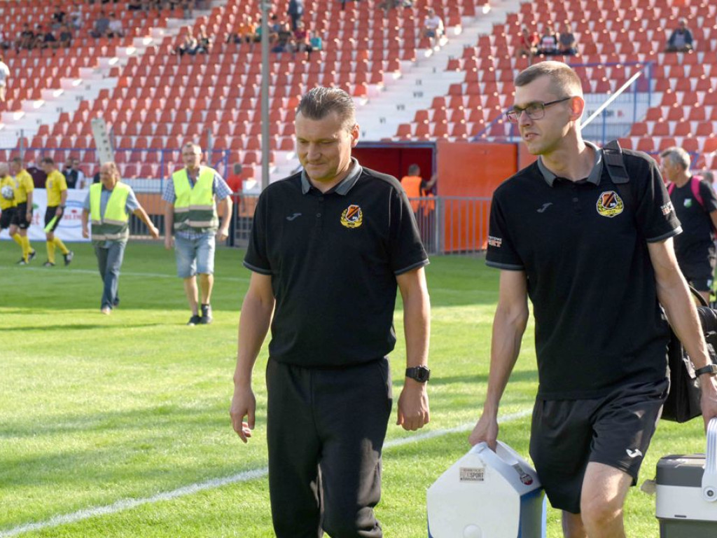 III liga piłkarska. Grupa IV. *KP KSZO 1929 Ostrowiec Świętokrzyski - Chełmianka Chełm 1:1