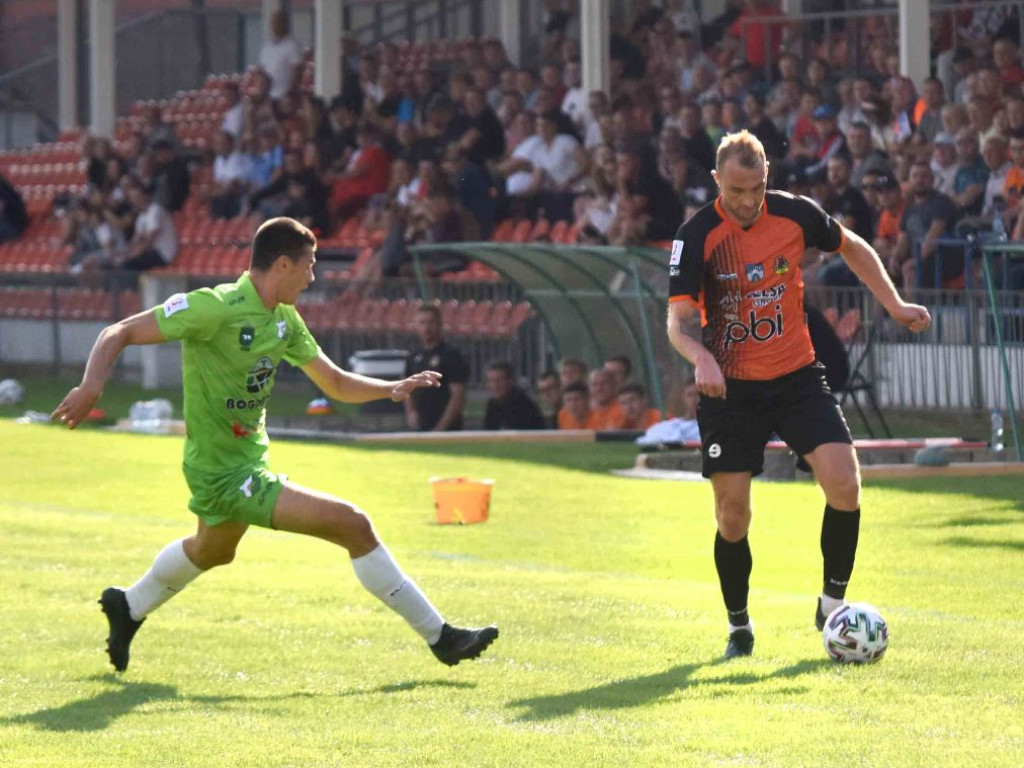 III liga piłkarska. Grupa IV. *KP KSZO 1929 Ostrowiec Świętokrzyski - Chełmianka Chełm 1:1