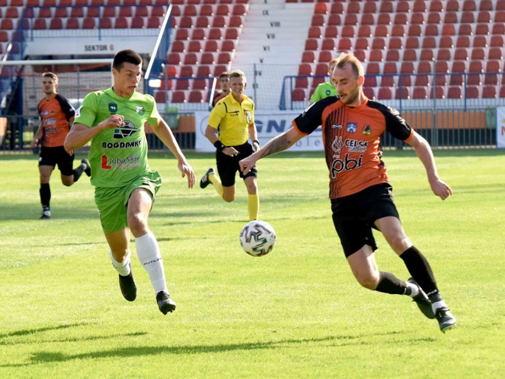 III liga piłkarska. Grupa IV. *KP KSZO 1929 Ostrowiec Świętokrzyski - Chełmianka Chełm 1:1