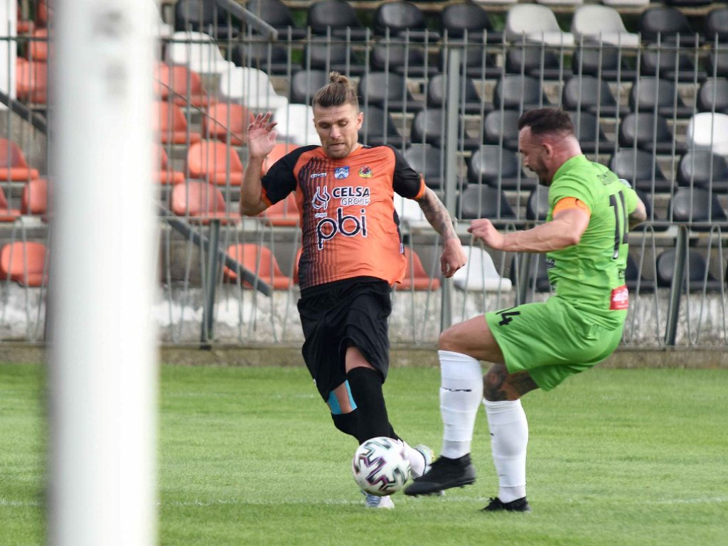 III liga piłkarska. Grupa IV. *KP KSZO 1929 Ostrowiec Świętokrzyski - Chełmianka Chełm 1:1