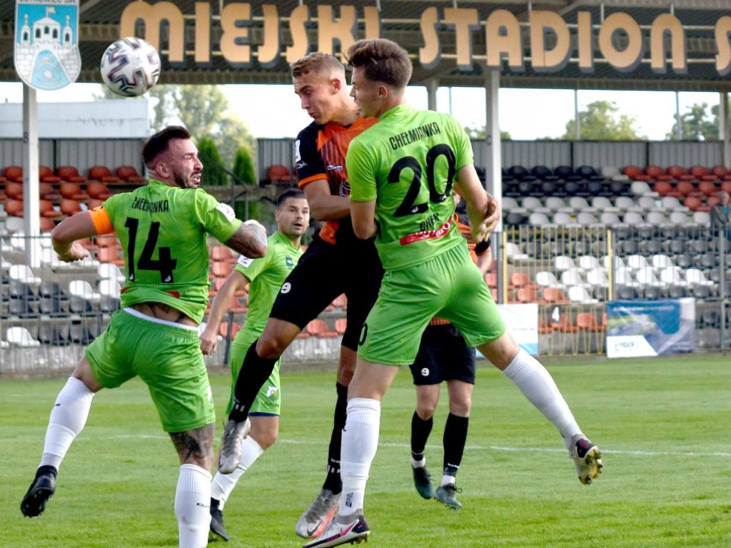 III liga piłkarska. Grupa IV. *KP KSZO 1929 Ostrowiec Świętokrzyski - Chełmianka Chełm 1:1