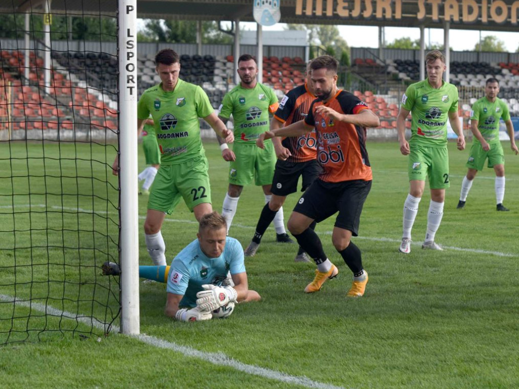 III liga piłkarska. Grupa IV. *KP KSZO 1929 Ostrowiec Świętokrzyski - Chełmianka Chełm 1:1