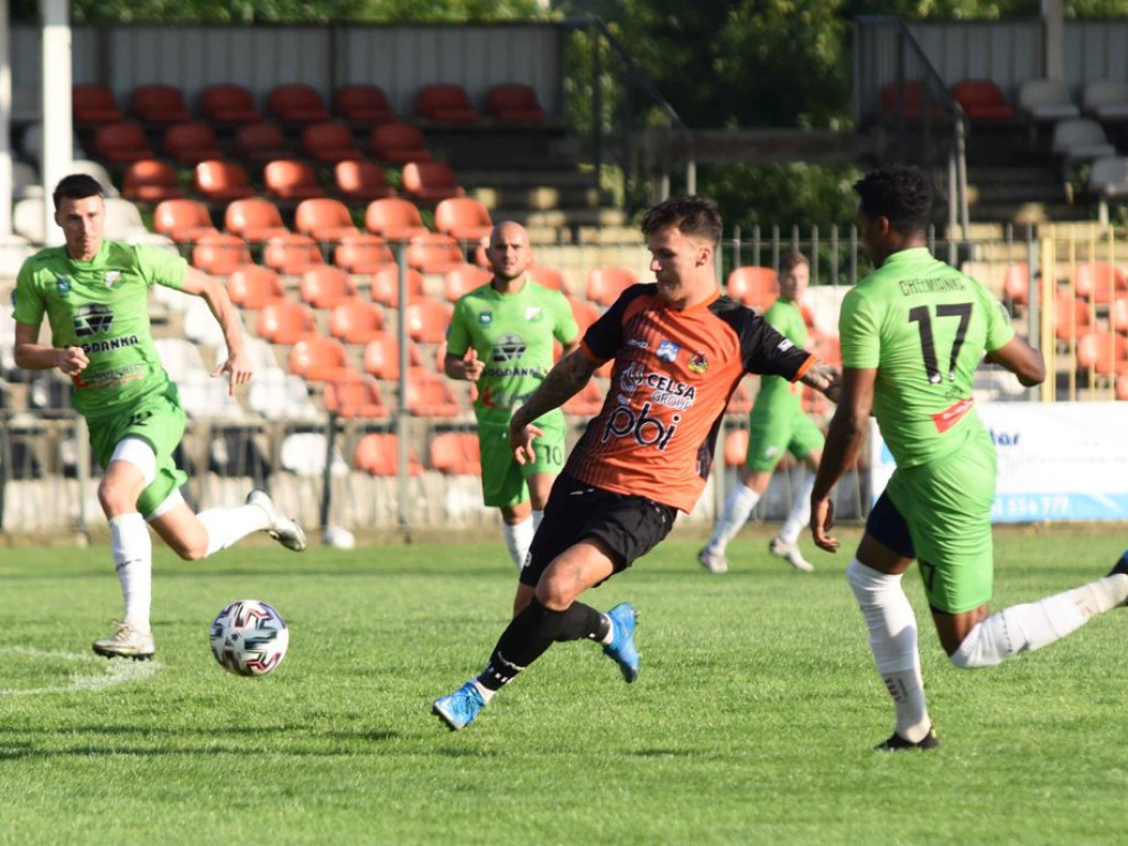 III liga piłkarska. Grupa IV. *KP KSZO 1929 Ostrowiec Świętokrzyski - Chełmianka Chełm 1:1
