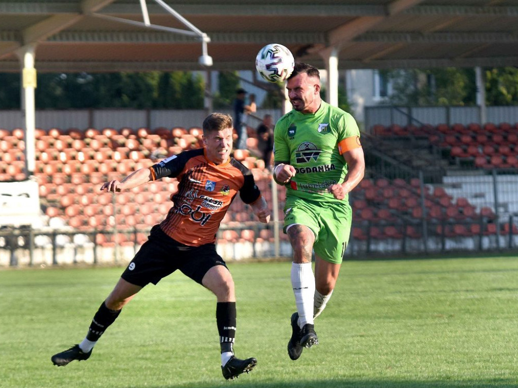 III liga piłkarska. Grupa IV. *KP KSZO 1929 Ostrowiec Świętokrzyski - Chełmianka Chełm 1:1