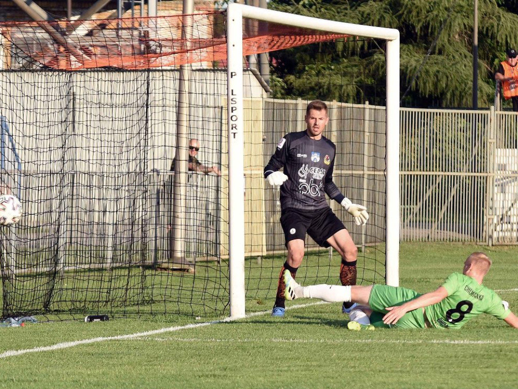 III liga piłkarska. Grupa IV. *KP KSZO 1929 Ostrowiec Świętokrzyski - Chełmianka Chełm 1:1