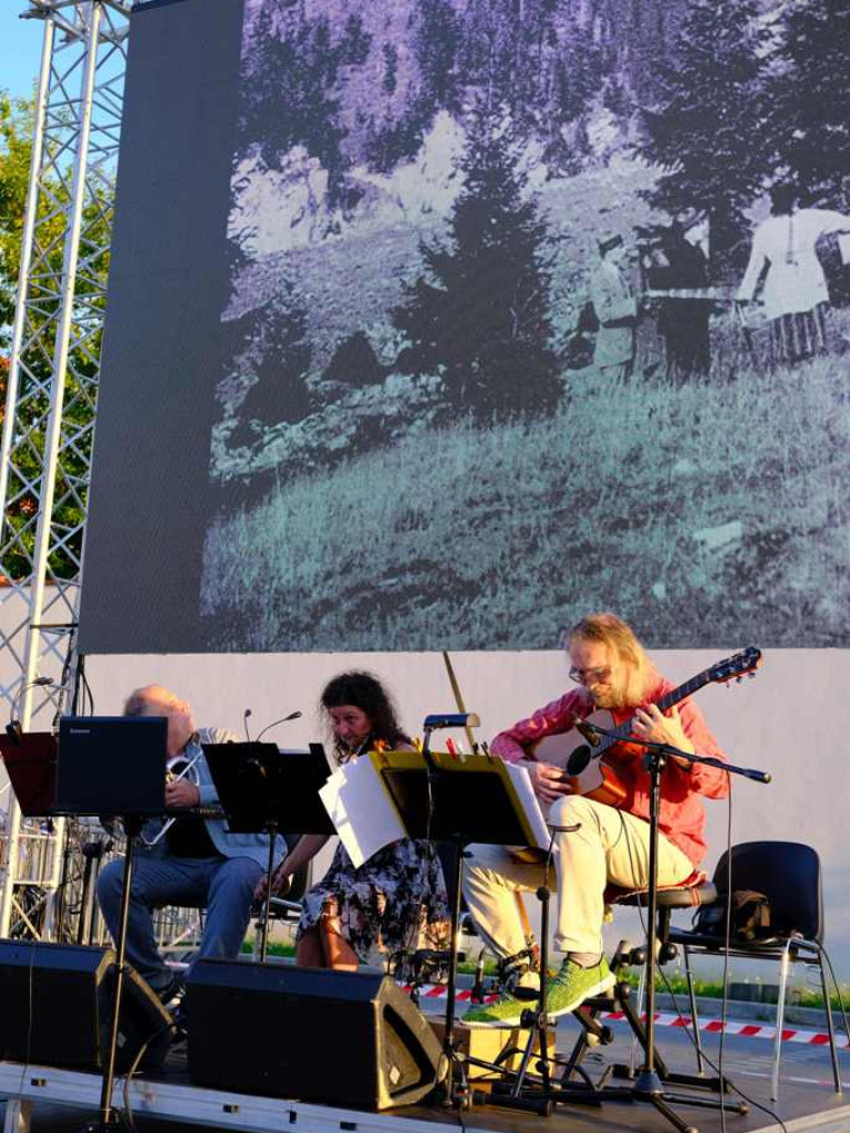 Kino plenerowe. Film niemy 