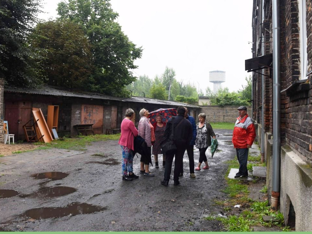 Mieszkańcy Traugutta 6 czują się lekceważeni i zapomniani. Mieszkać w zabytku (zdjęcia)