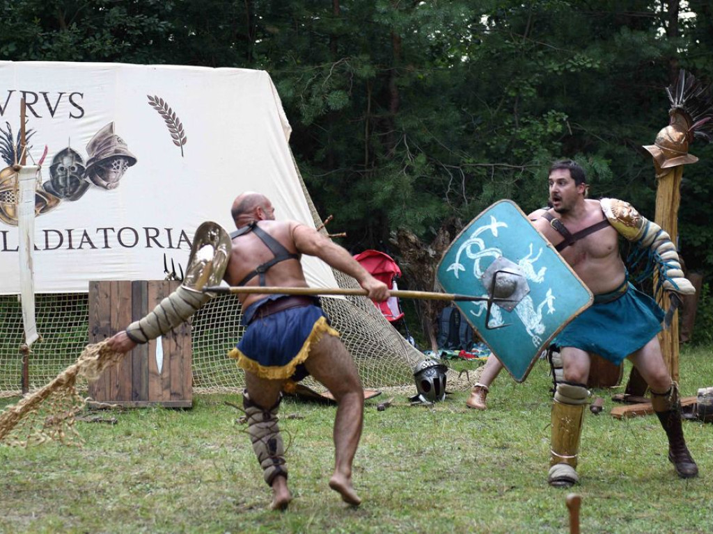 Krzemień, żelazo i bursztyn. Ostrowiecki Festiwal Kultury Prehistorycznej i Antycznej