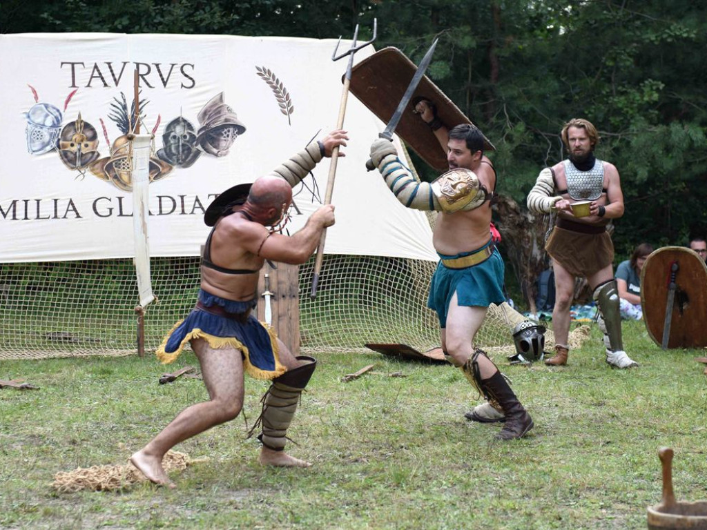 Krzemień, żelazo i bursztyn. Ostrowiecki Festiwal Kultury Prehistorycznej i Antycznej