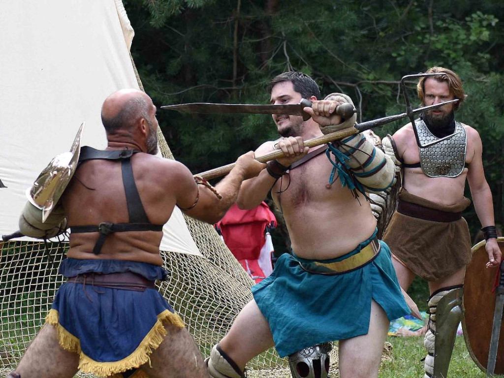Krzemień, żelazo i bursztyn. Ostrowiecki Festiwal Kultury Prehistorycznej i Antycznej