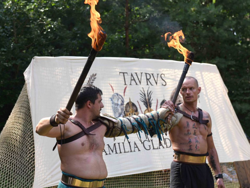 Krzemień, żelazo i bursztyn. Ostrowiecki Festiwal Kultury Prehistorycznej i Antycznej