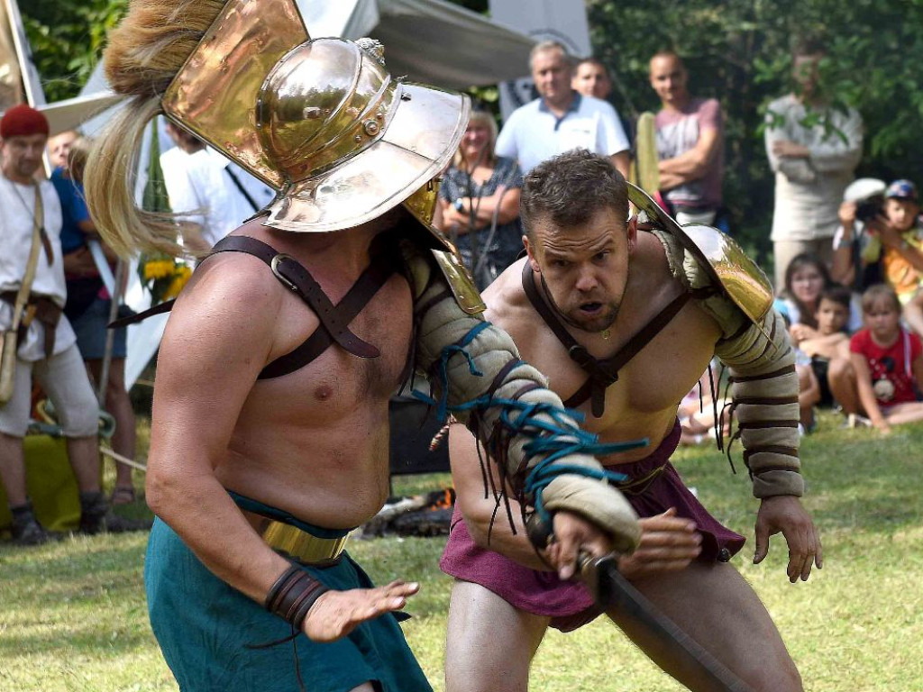 Krzemień, żelazo i bursztyn. Ostrowiecki Festiwal Kultury Prehistorycznej i Antycznej