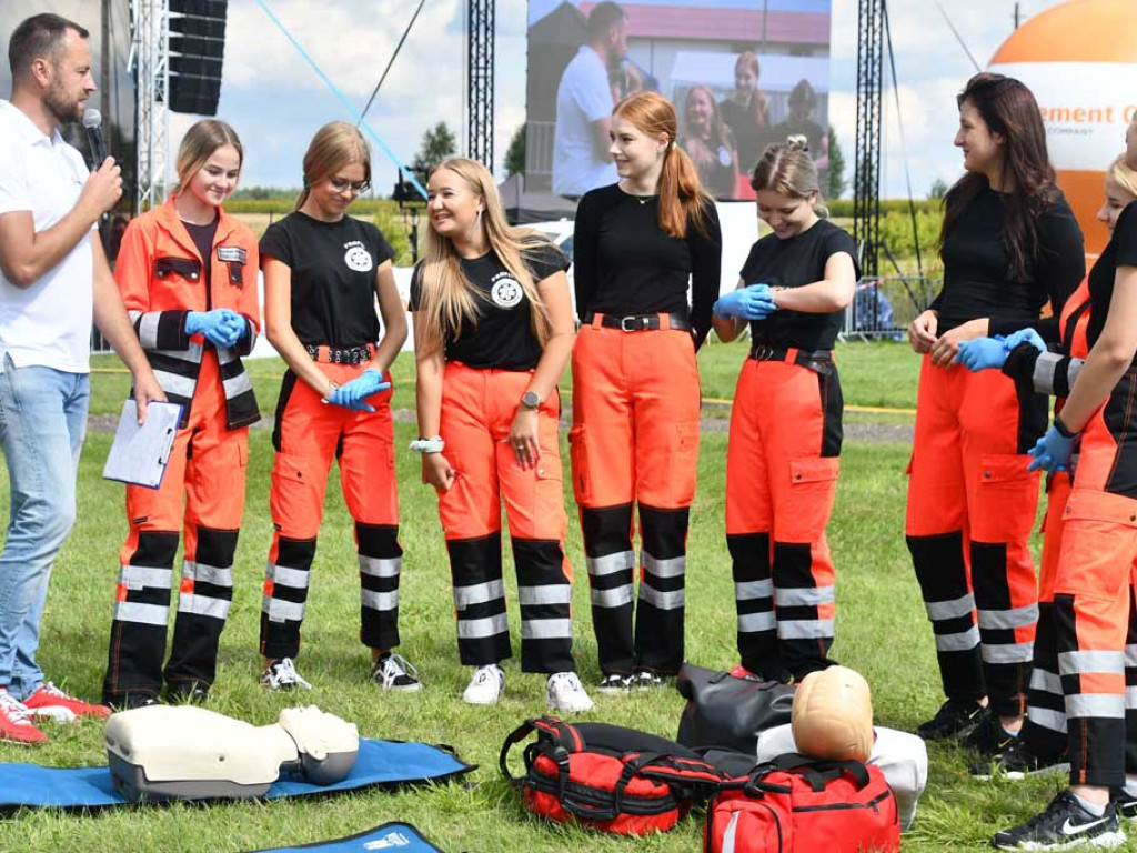 Piknik Ożarów ze sławami sportu