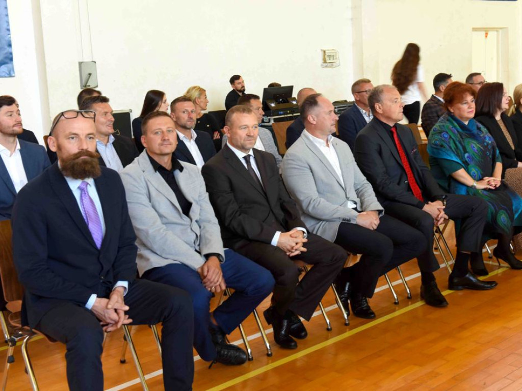 Inauguracja Roku Szkolnego 2021/2022 w Zespole Szkół Ogólnokształcących Mistrzostwa Sportowego