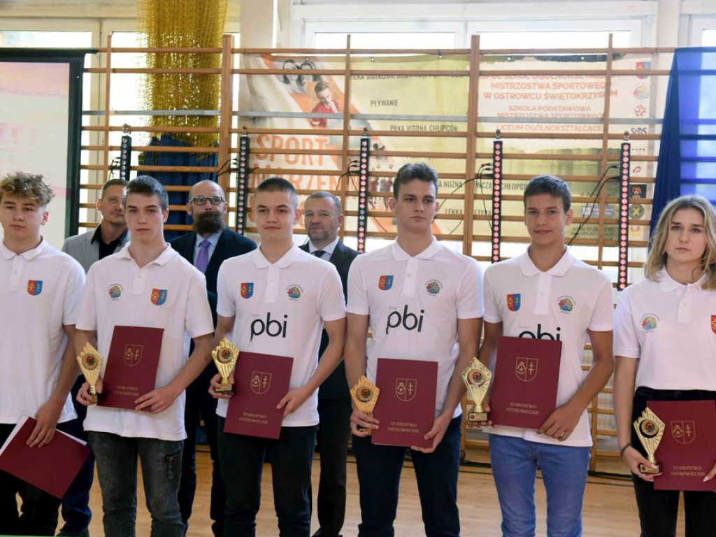 Inauguracja Roku Szkolnego 2021/2022 w Zespole Szkół Ogólnokształcących Mistrzostwa Sportowego