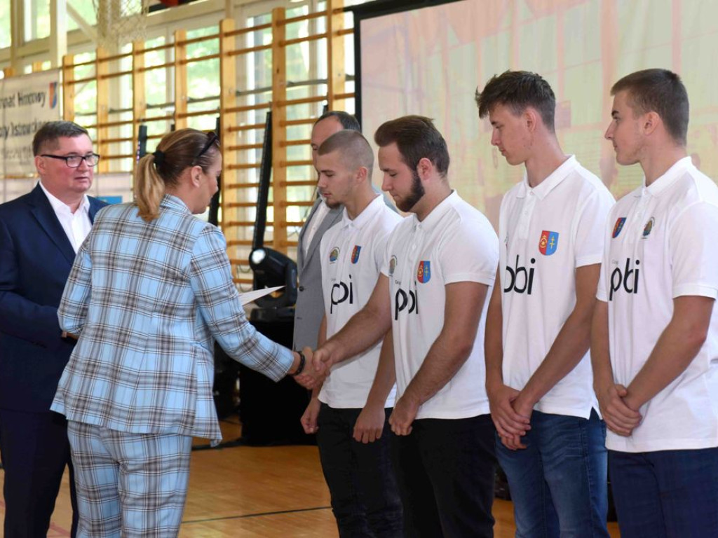 Inauguracja Roku Szkolnego 2021/2022 w Zespole Szkół Ogólnokształcących Mistrzostwa Sportowego