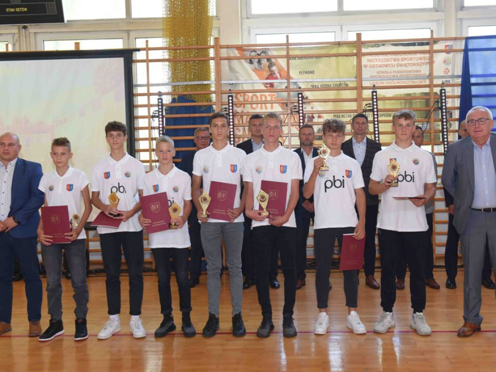 Inauguracja Roku Szkolnego 2021/2022 w Zespole Szkół Ogólnokształcących Mistrzostwa Sportowego