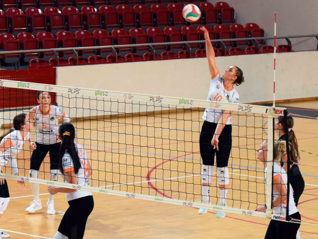 Siatkarki KSZO SMS na turnieju Ostrowiec Cup 2021