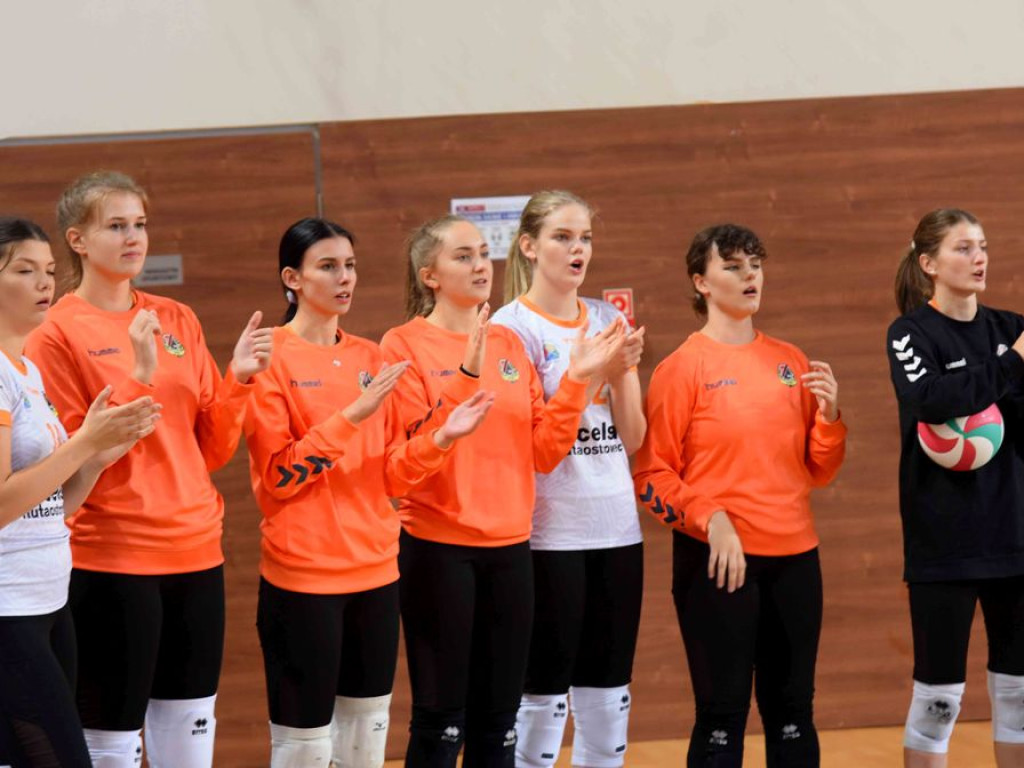 Siatkarki KSZO SMS na turnieju Ostrowiec Cup 2021