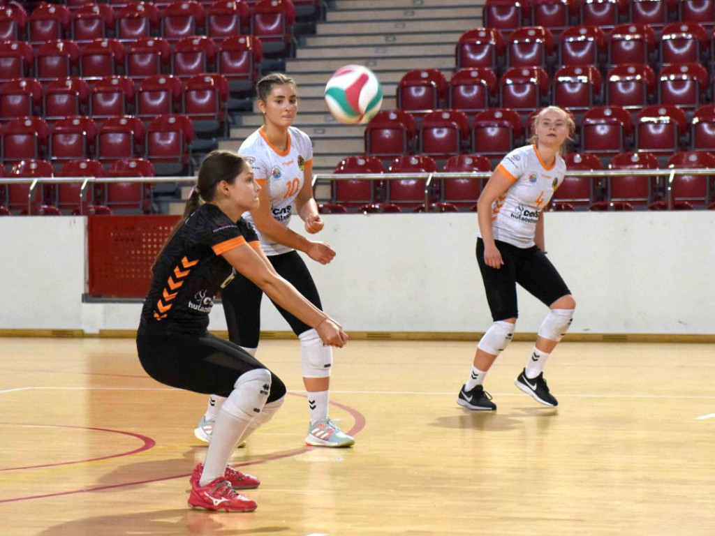 Siatkarki KSZO SMS na turnieju Ostrowiec Cup 2021