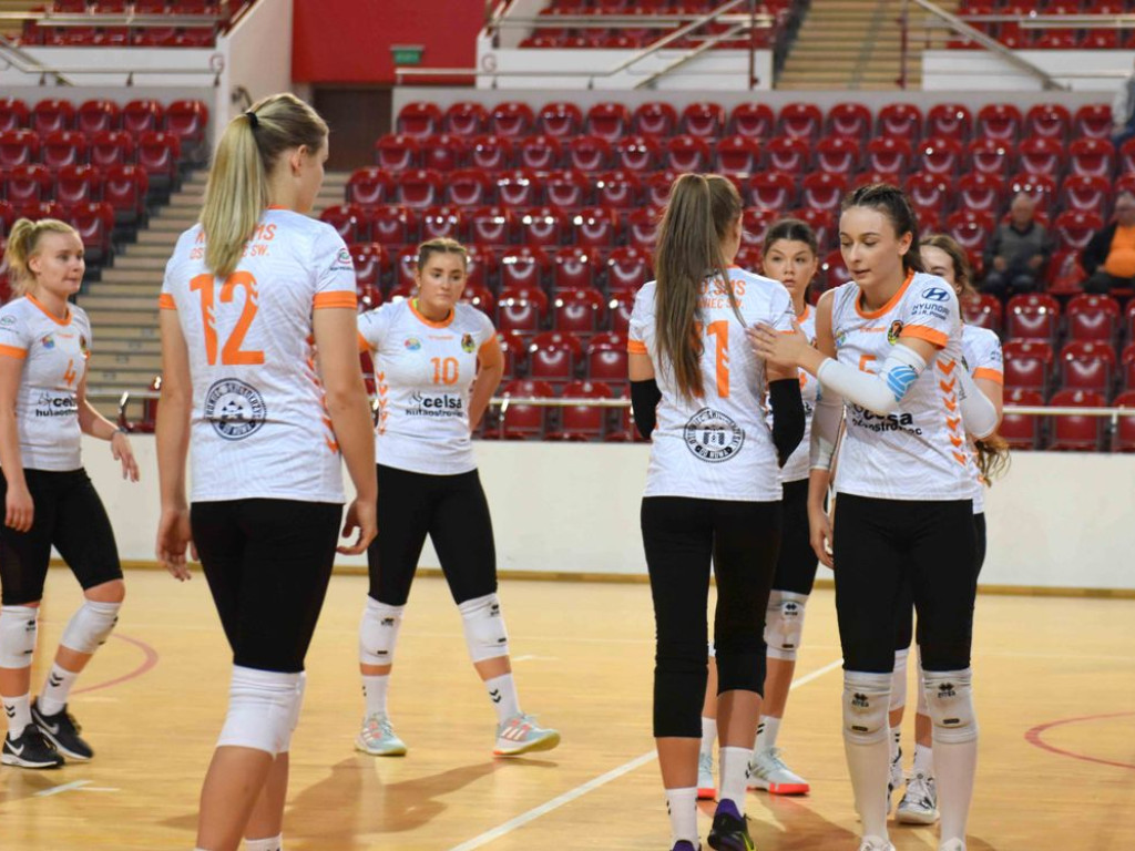 Siatkarki KSZO SMS na turnieju Ostrowiec Cup 2021