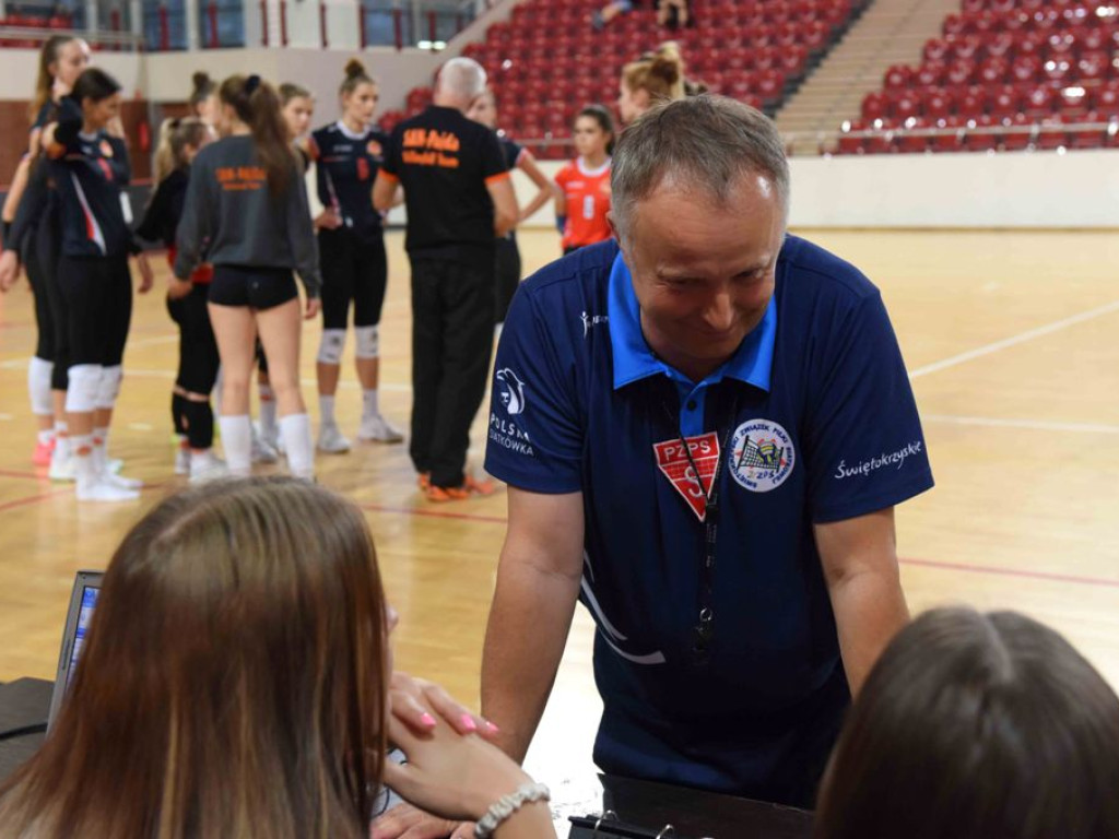 Siatkarki KSZO SMS na turnieju Ostrowiec Cup 2021