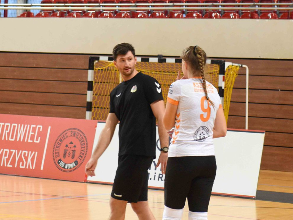 Siatkarki KSZO SMS na turnieju Ostrowiec Cup 2021