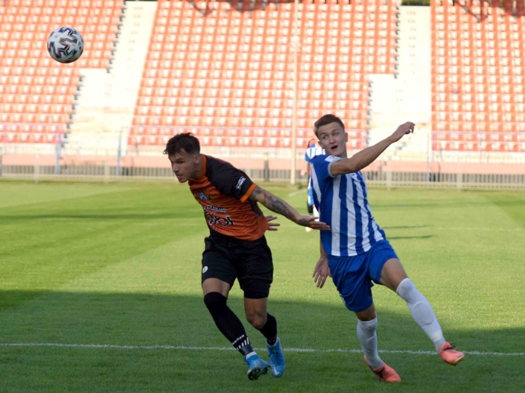 III liga piłkarska. Grupa IV. *KP KSZO 1929 Ostrowiec Świętokrzyski -Tomasovia Tomaszów Lubelski 2:0