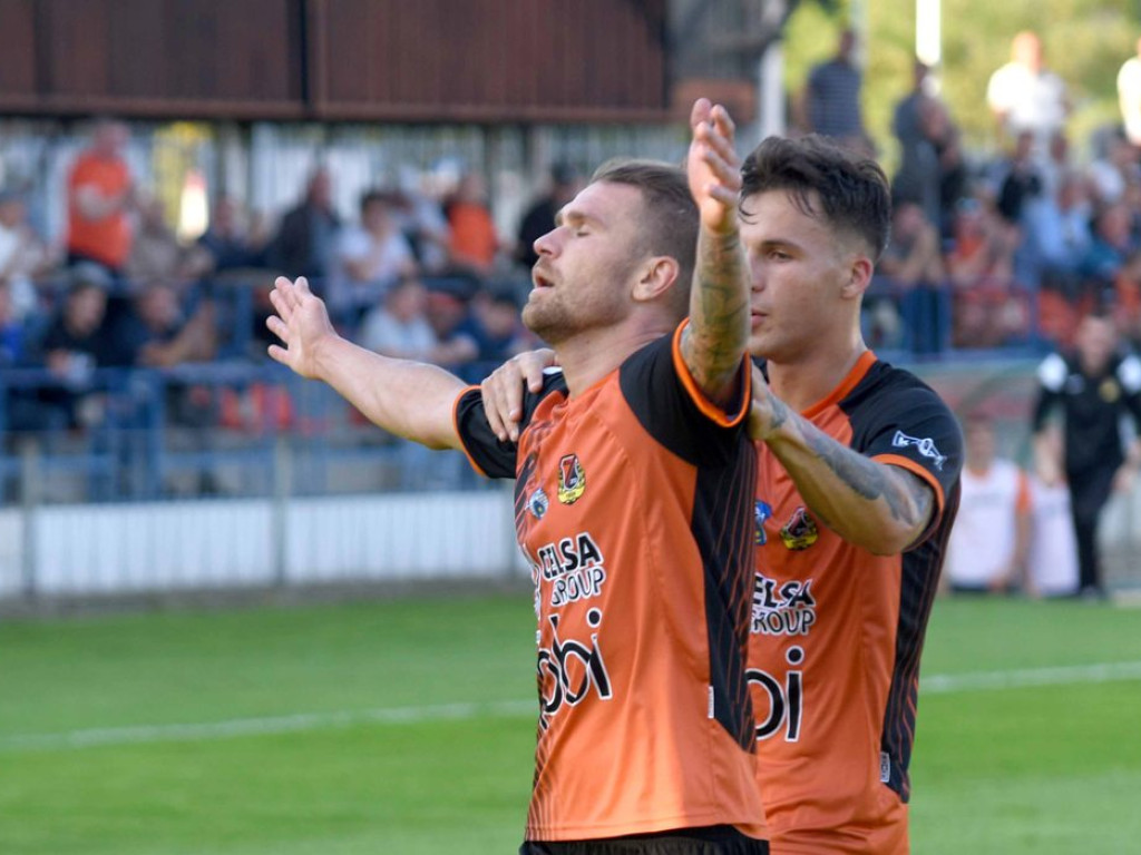 III liga piłkarska. Grupa IV. *KP KSZO 1929 Ostrowiec Świętokrzyski -Tomasovia Tomaszów Lubelski 2:0
