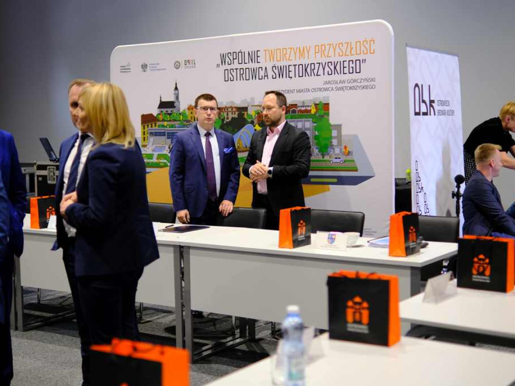 Ostrowiec Świętokrzyski liderem Miejskiego Obszaru Funkcjonalnego Miasta Północy (zdjęcia)