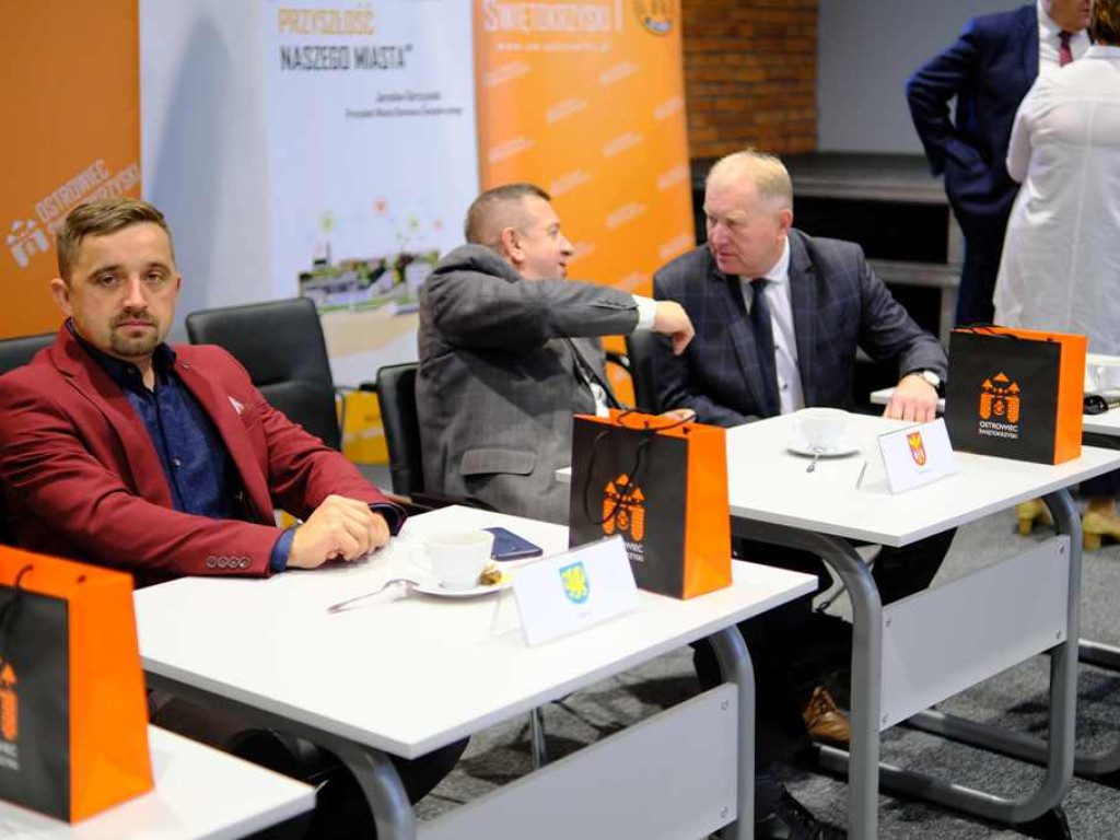 Ostrowiec Świętokrzyski liderem Miejskiego Obszaru Funkcjonalnego Miasta Północy (zdjęcia)