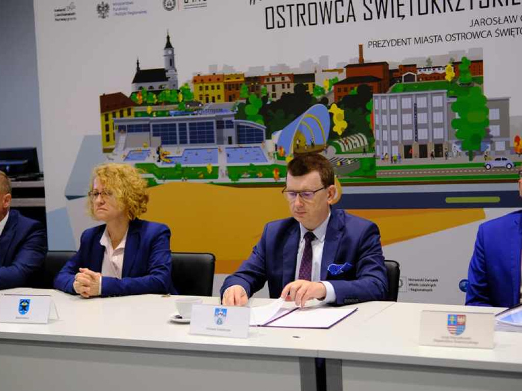 Ostrowiec Świętokrzyski liderem Miejskiego Obszaru Funkcjonalnego Miasta Północy (zdjęcia)