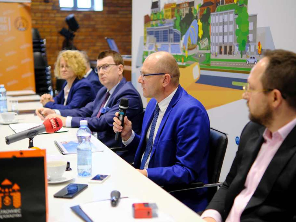 Ostrowiec Świętokrzyski liderem Miejskiego Obszaru Funkcjonalnego Miasta Północy (zdjęcia)