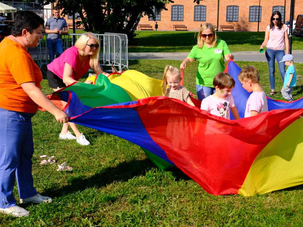 Rady osiedlowe zaprosiły na dziedziniec browaru (zdjęcia)