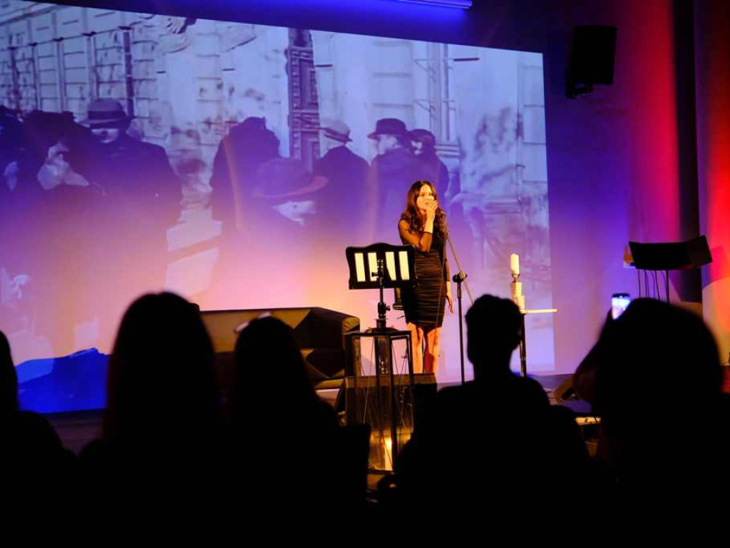 Siła muzyki w Ostrowieckim Browarze Kultury (zdjęcia)